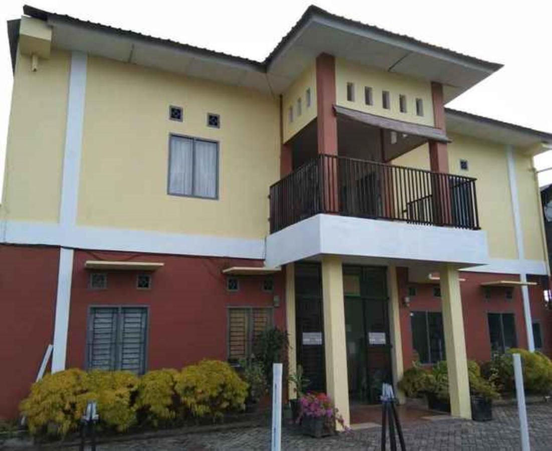 Penginapan Syariah Parit  Экстерьер фото